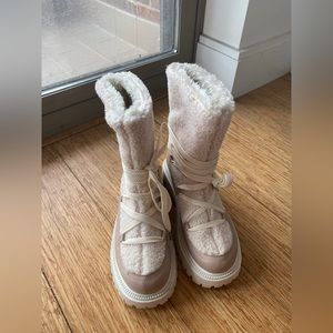 Faux fur faux leather winter boots